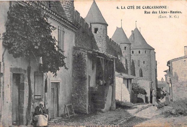 Rue des Lices  -  Hautes, carte postale, vers 1900.
